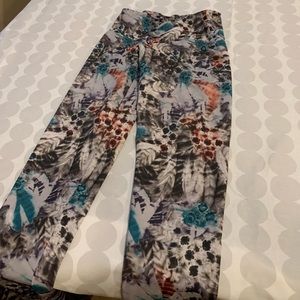 Onzie Leggings. Barley used.